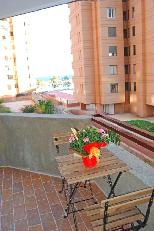 Recently Refurbished Apartment With Sea Views. Fuengirola Buitenkant foto